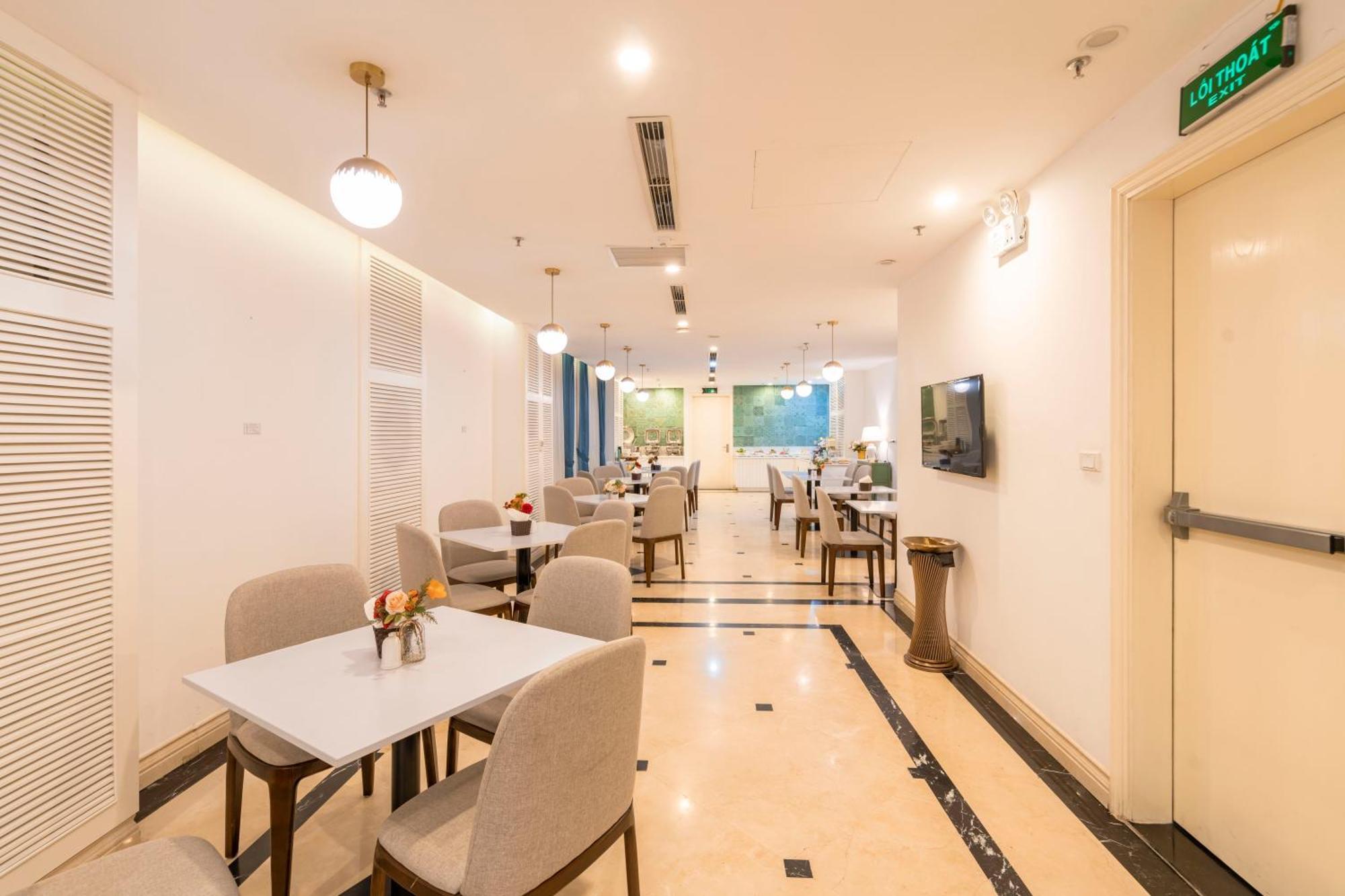 Minasi Hanoioi Lakeside Hotel Bagian luar foto